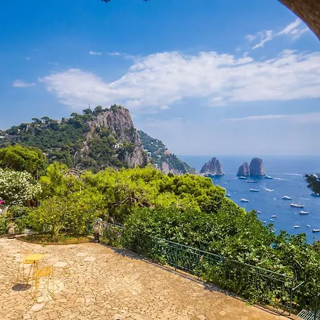 Olga Luxury ゲストハウス 2*