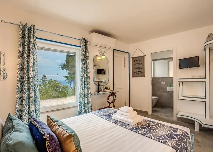 Olga Luxury カプリ