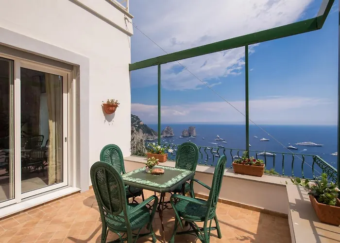 Olga Luxury カプリ