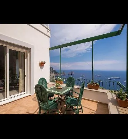 ゲストハウス Olga Luxury カプリ