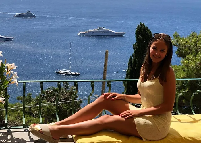 Olga Luxury בית הארחה קאפרי