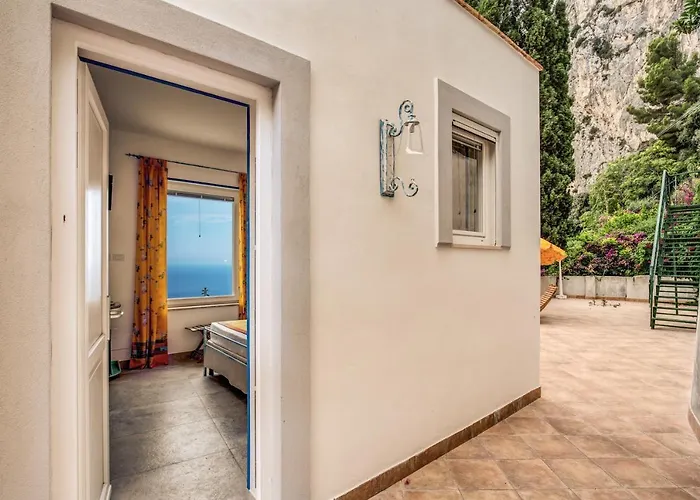 Olga Luxury Konukevi Capri