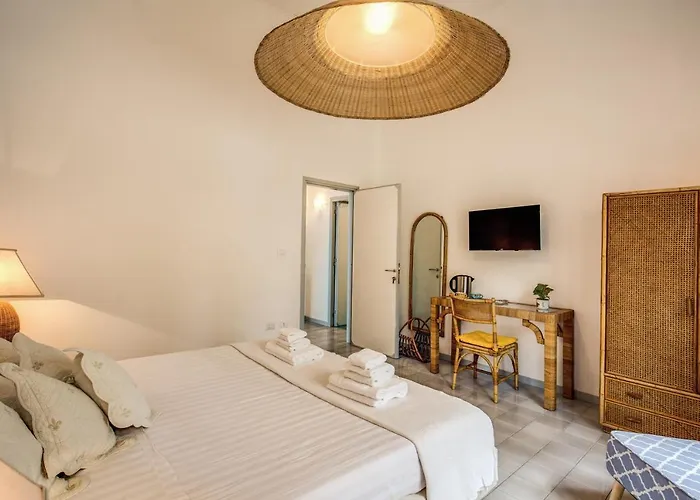 Olga Luxury בית הארחה